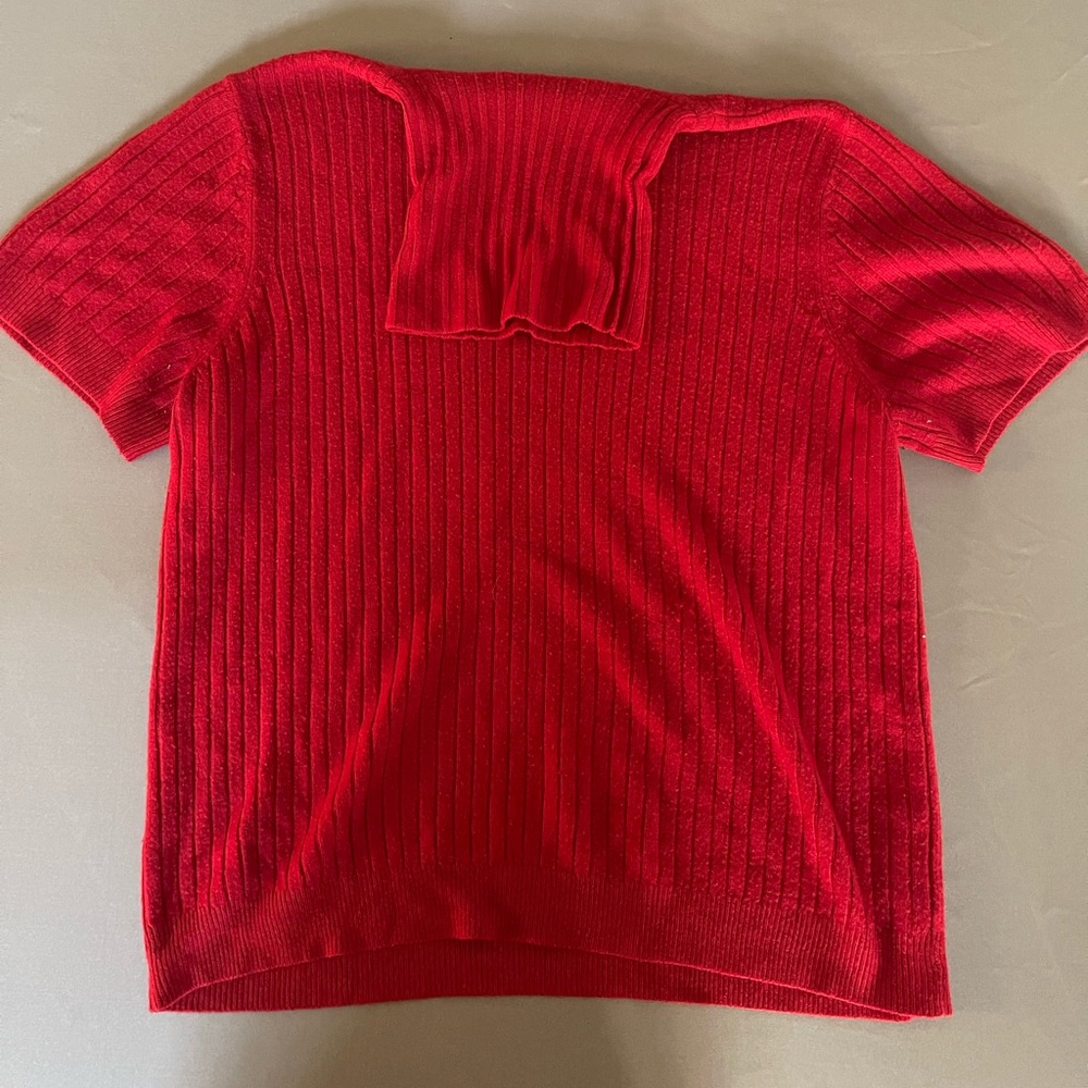 Liz Claiborne red, short sleeved turtleneck top